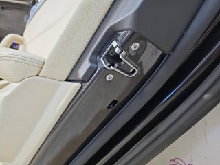 замок двери задней правой, ориг. номер 51227477704, 7477704, BMW 8 G14/G15 2018-2022