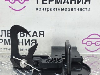 крюк капота, ориг. номер 3C8823480B, Volkswagen Passat CC 1 поколение [рестайлинг] 2012-2017