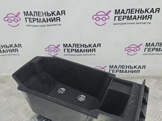 Вещевой ящик центральной консоли BMW 8 G14/G15 2018-2022