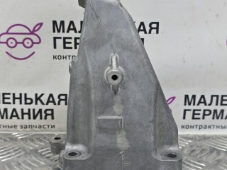 кронштейн двигателя правый, ориг. номер A2742231004, Mercedes-Benz C W205 2014-2018
