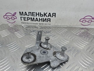 кронштейн (крепление), Mercedes-Benz C W205 2014-2018