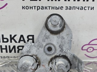 кронштейн (крепление), Mercedes-Benz C W205 2014-2018