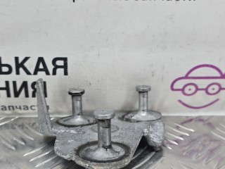 кронштейн (крепление), Mercedes-Benz C W205 2014-2018