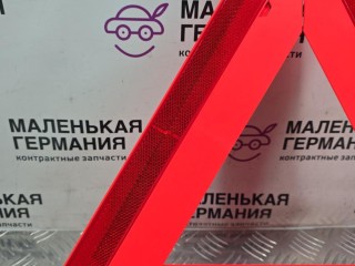 знак аварийной остановки, ориг. номер A2048900197, Mercedes-Benz E W212 [рестайлинг] 2009-2013