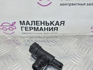 Фланец (тройник) системы охлаждения BMW 5 G30/G31 2016-2020