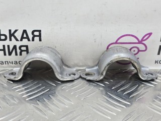 скоба крепления втулки стабилизатора, ориг. номер 4D0411336G, Audi A4 B9 2015-2020