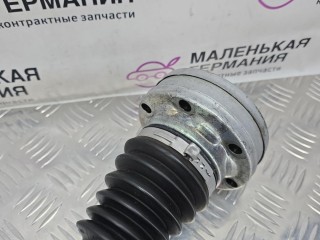 Приводной вал колеса прав., ориг. номер 3Q0407272C, 3Q0407272F, Volkswagen Passat B8 2014-2021