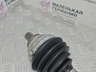 Приводной вал колеса прав., ориг. номер 3Q0407272C, 3Q0407272F, Volkswagen Passat B8 2014-2021