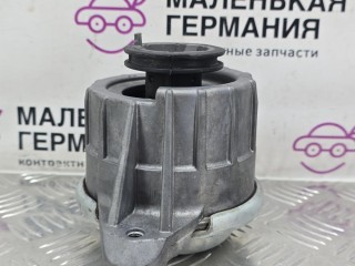 кронштейн двигателя, ориг. номер A2042404217, Mercedes-Benz C W204 [рестайлинг] 2011-2015