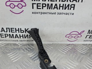 кронштейн (крепление) правый, ориг. номер A2465460843, Mercedes-Benz GLA X156 2013-2017