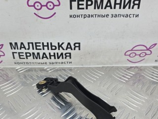 кронштейн (крепление) левый, ориг. номер A2465460943, Mercedes-Benz GLA X156 2013-2017