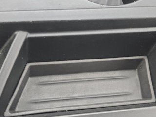 вещевой ящик центральной консоли, ориг. номер 51169251973, 9251973, 9315332, 51169148537, 9148537, 61349136468, 9136468, BMW X5 F15 2013-2018