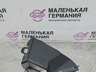 водосток планки обтекателя (жабо) прав. низ., ориг. номер 61667357248, 7357248, BMW 5 G30/G31 2016-2020