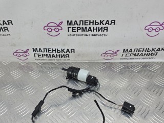 насос (моторчик) омывателя стекла переднего, ориг. номер 67127298309, 7298309, 8373328, 6931910, BMW 3 G20/G21 2018-2022