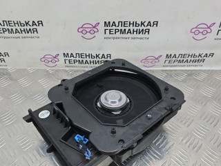 Динамик (сабвуфер) прав., ориг. номер 9275996, 65139275996, BMW X1 F48 2015-2019
