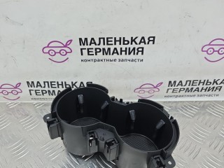 подстаканник, ориг. номер 8W0862533, 8W0863276, Audi A4 B9 2015-2020