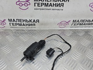 насос (моторчик) омывателя стекла BMW X6 F16 2014-2020, левый руль, 8373328