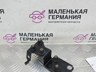кронштейн (крепление) Audi A4 B9 2015-2020, 8W0121305AH