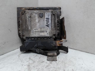 Блок управления двигателем Opel Astra H 2006-2014