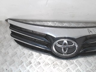 Решетка радиатора, Toyota Avensis 3 2011-2015