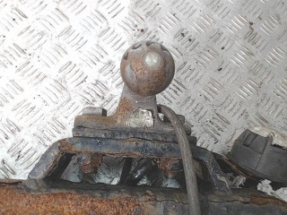 Прицепное устройство (фаркоп) Kia Sorento 1 2006-2011