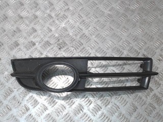 Заглушка (решетка) в бампер передний Audi A6 C6 (S6,RS6) 2004-2008