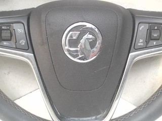 Подушка безопасности водителя Opel Mokka 1 2012-2016