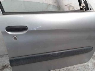 Молдинг двери передней правой Citroen Xsara Picasso 1999-2004