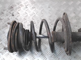 Стойка передняя правая, Toyota Avensis 3 2011-2015
