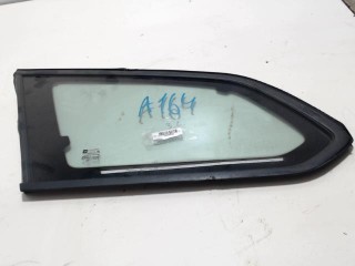 Стекло кузовное боковое левое Opel Astra J 2012-2018