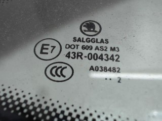 Стекло кузовное боковое правое, Skoda SuperB Superb 2 2008-2013