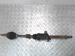 Полуось передняя правая (приводной вал, шрус) Nissan Juke 1 2010-2014