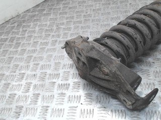 Опора амортизатора верхняя (чашка) Volkswagen Touareg 1 2002-2007
