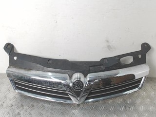 Решетка радиатора, Opel Astra H 2006-2014