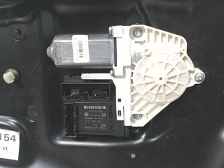 Стеклоподъемник передний левый, Volkswagen Passat B6 2005-2010