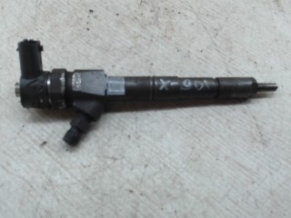 Форсунка Opel Astra J 2009-2012
