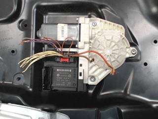 Стеклоподъемник передний правый, Volkswagen Passat B6 2005-2010