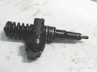 Форсунка Volkswagen Golf 5 2003-2009