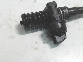 Форсунка, ориг. номер 038130073AG, Volkswagen Golf 5 2003-2009