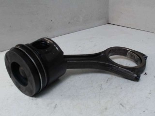 Поршень, Peugeot 607 2000-2004
