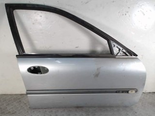 Дверь передняя правая Renault Laguna 1 1998-2001