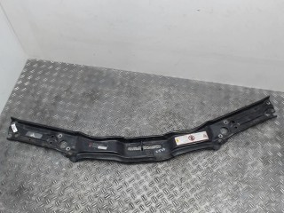 Планка под капот Audi A6 C4 (S6,RS6) 1994-1997