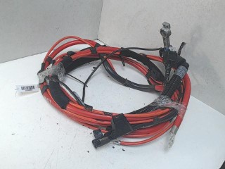 Плюсовой провод аккумулятора BMW X3 E83 2006-2010