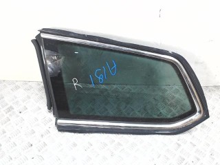 Стекло кузовное боковое правое Volkswagen Passat B8 2014-2021