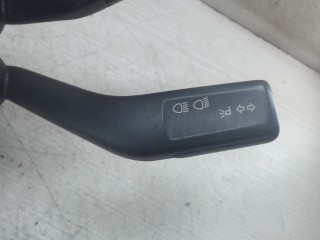 Переключатель поворотов Volkswagen Passat B6 2005-2010