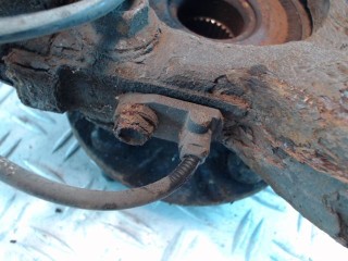 Датчик ABS передний Toyota Avensis 3 2008-2011