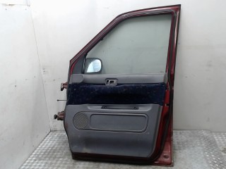 Дверь передняя правая, Nissan Serena c23 1997-2001