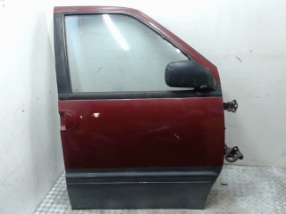 Дверь передняя правая, Nissan Serena c23 1997-2001