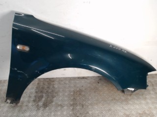 Крыло переднее правое Volkswagen Passat B5 1996-2001