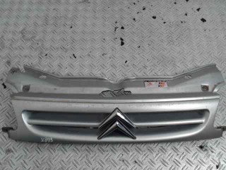 Решетка радиатора Citroen Berlingo 1 1996-2003